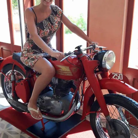 Oasi Ottocento Bed and breakfast 4*