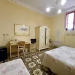 Oasi Ottocento 住宿加早餐酒店 夸尔图-圣埃莱娜