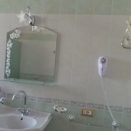 Oasi Ottocento 4* 콰르투 산텔레나